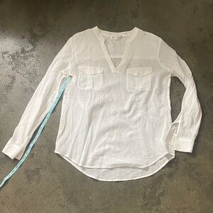 White Vince Camuto Button-Cuff Long Sleeve Tunic